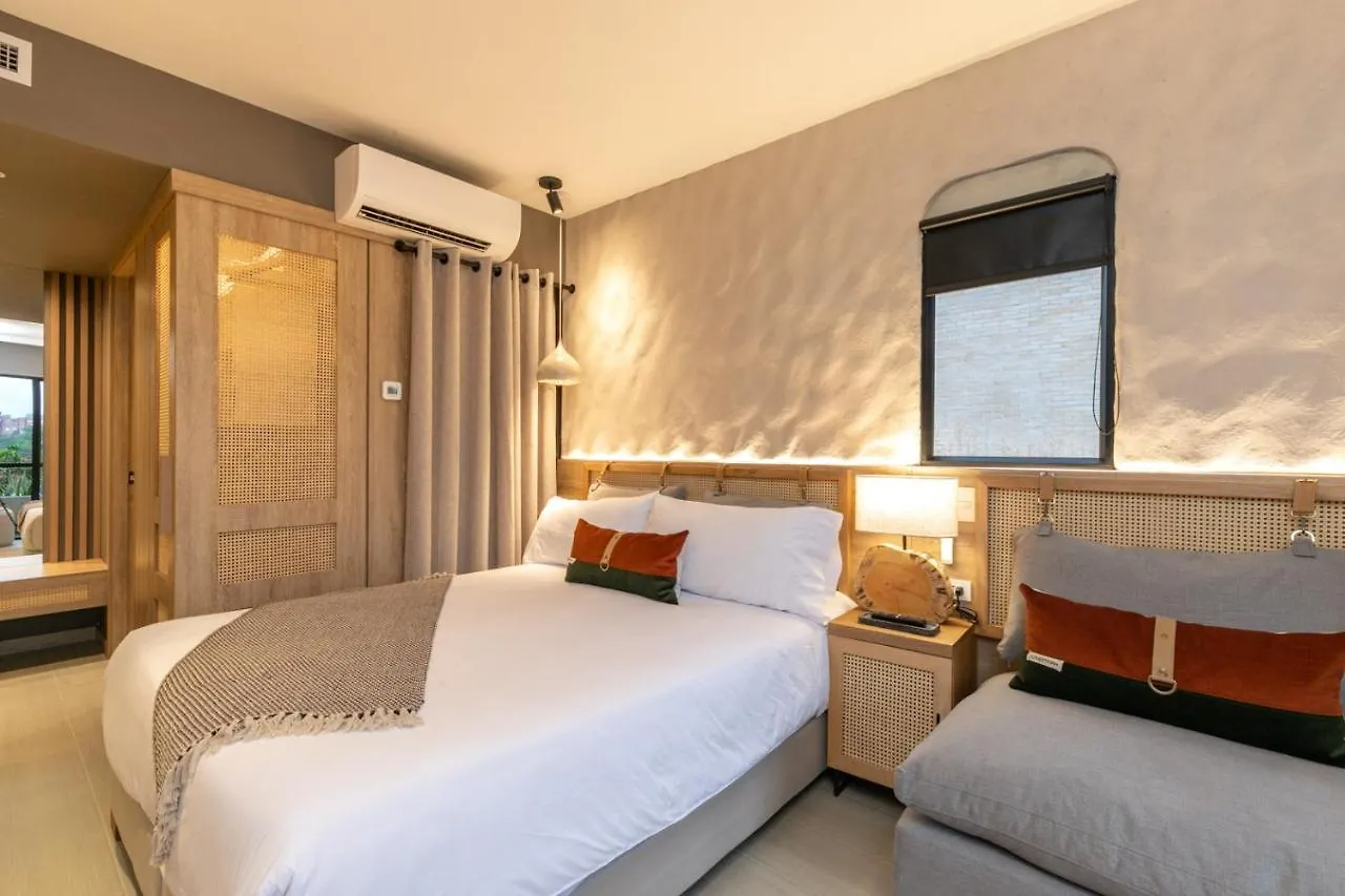 מדיין Landmark Hotel 4*,