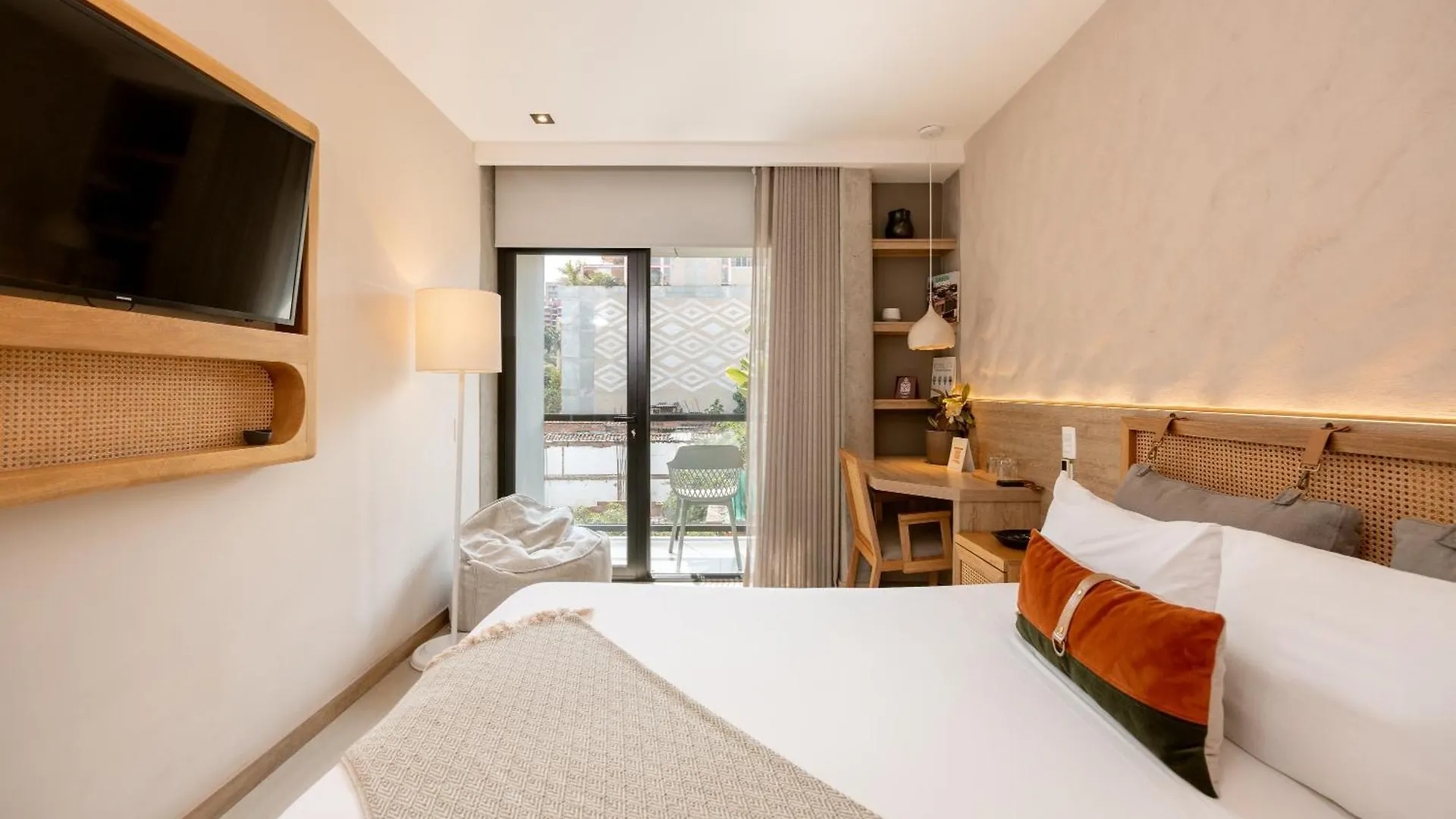 מדיין Landmark Hotel